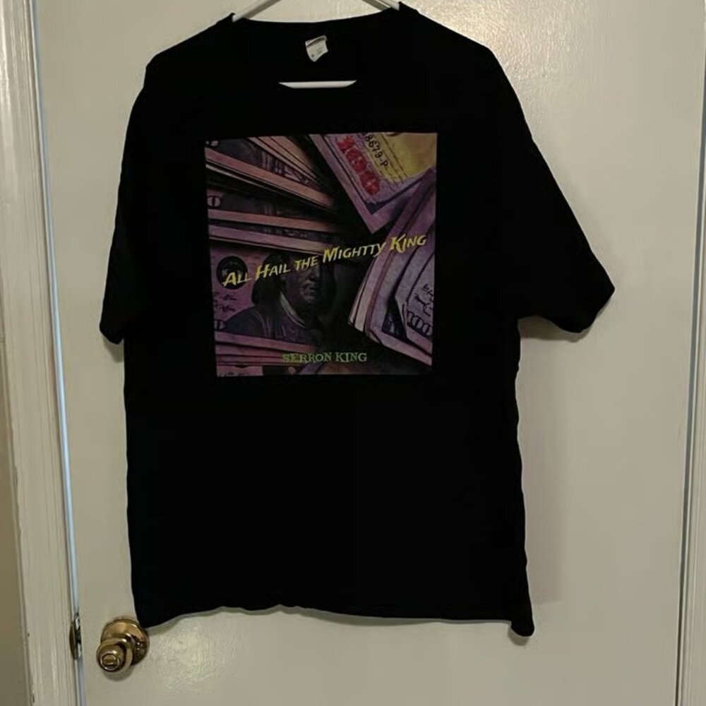Black Graphic T-Shirt with “All Hail The Mighty King”- NWOT